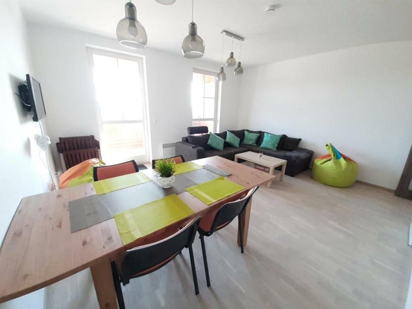 M5 Apartment Horni Misecky