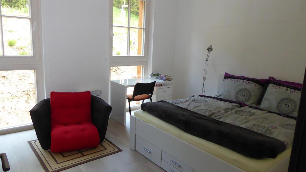 M5 Apartment