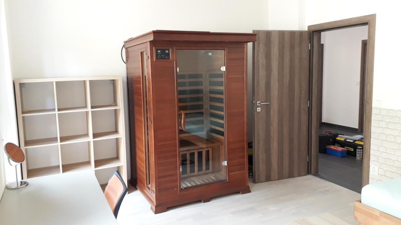 Apartment M5 *